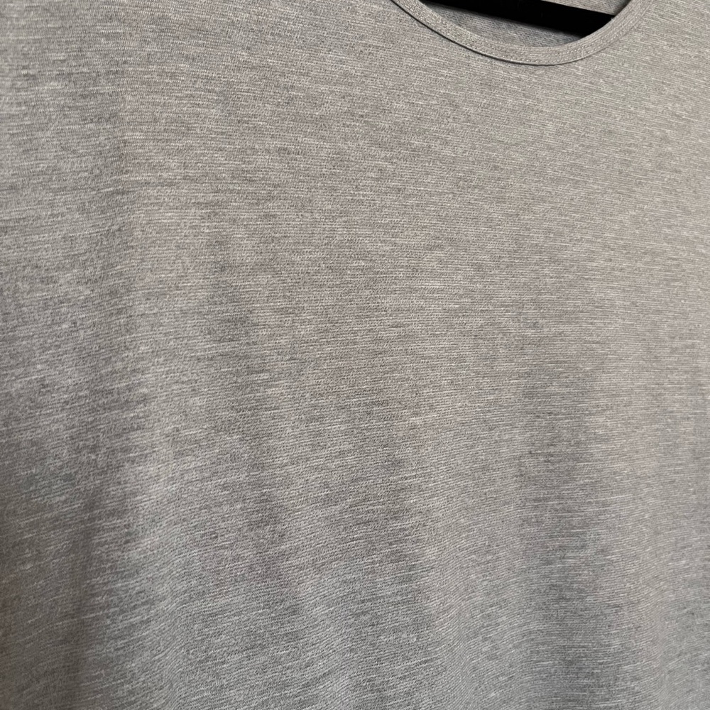 LuLaRoe Irma Heather Gray oversized Tee XL - Picture 3 of 7